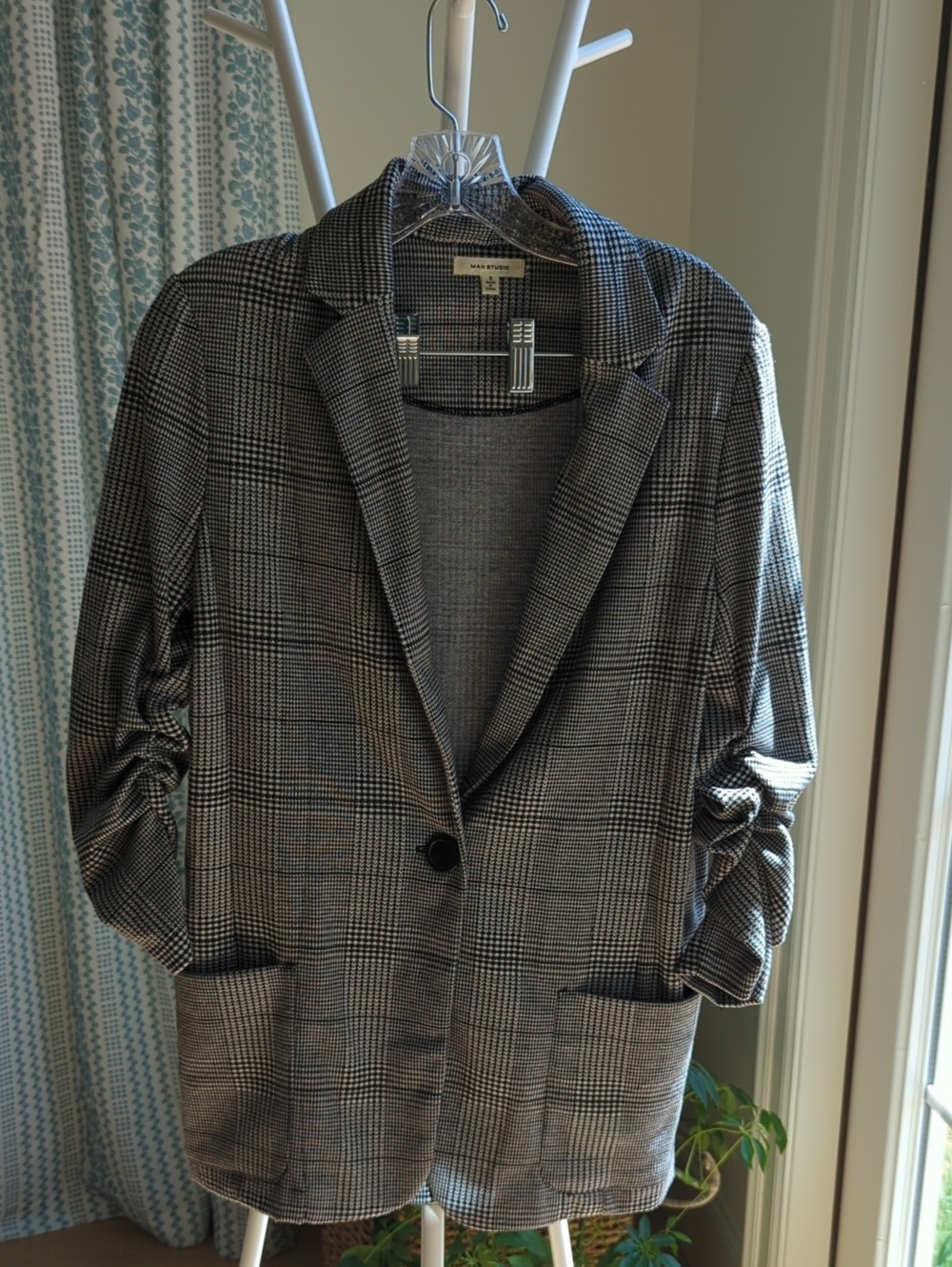 Max Studio Black and Gray Plaid Single-Button Blazer